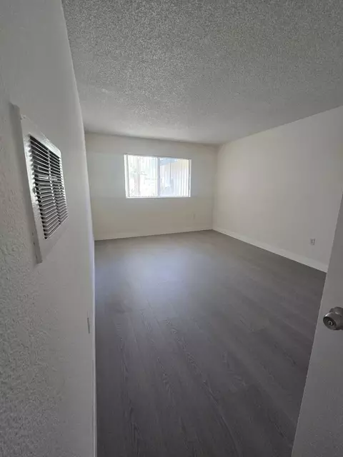 2072 S Nautical St, Anaheim, CA 92802 photo 6