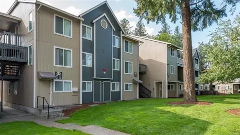24050 SE Stark St, Gresham, OR 97030