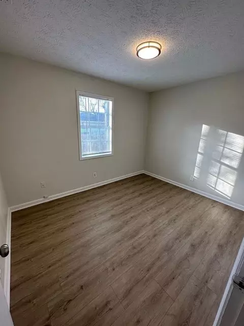 Williams Ct, Winder, GA 30680