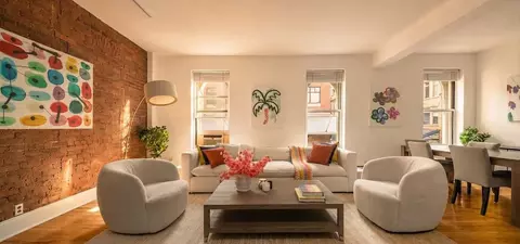 200 E 11th St, New York, NY 10003