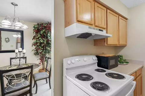 567 Sharp Ln, Baton Rouge, LA 70815