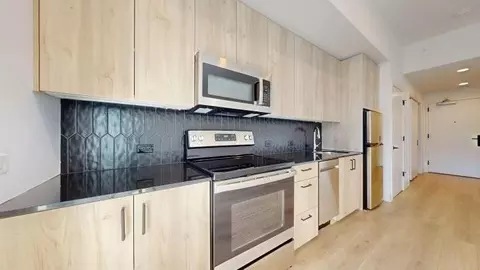 1025 E Armour Blvd, Kansas City, MO 64109
