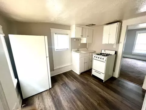 427 Smith Ave NW, Canton, OH 44708 photo 2