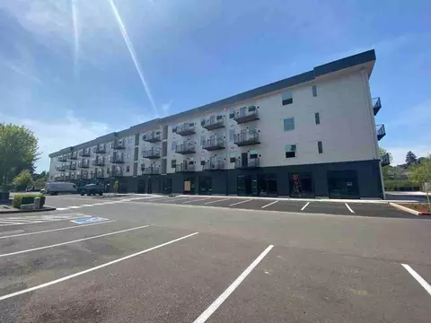 5775 Commercial St SE, Salem, OR 97306