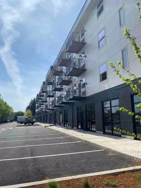 5775 Commercial St SE, Salem, OR 97306 photo 3