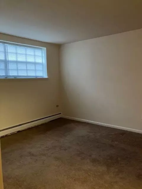 616 Unruh Ave, Philadelphia, PA 19111