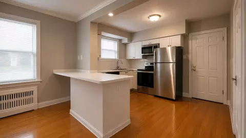 807 Westwood Dr, Clayton, MO 63105