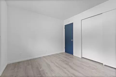16047 E Burnside St, Portland, OR 97233 photo 5