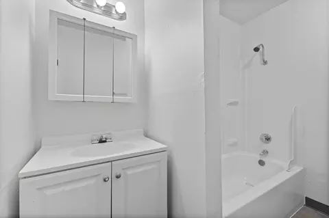 16047 E Burnside St, Portland, OR 97233 photo 22
