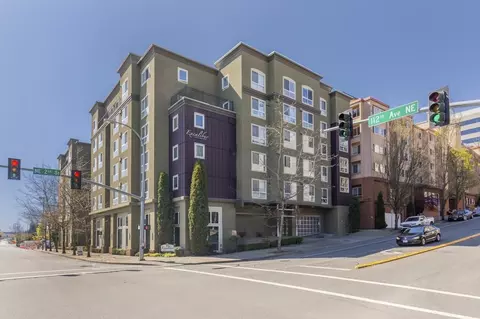 123 112th Ave NE, Bellevue, WA 98004 photo 32