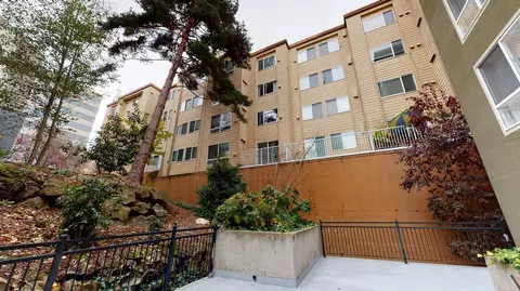 123 112th Ave NE, Bellevue, WA 98004 photo 22