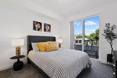 17454 Chatsworth St, Los Angeles, CA 91344