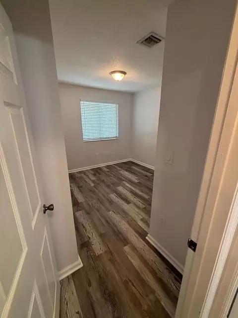 14040 NE 2nd Ave, Miami, FL 33161 photo 13