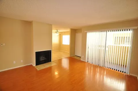 12142 Oxnard St, Los Angeles, CA 91606