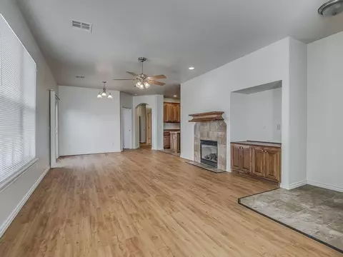 11409 NW 121st Pl, Yukon, OK 73099