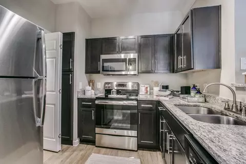 4000 Essex Ln, Houston, TX 77027 photo 19