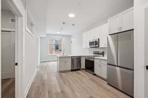 342 W Girard Ave, Philadelphia, PA 19123