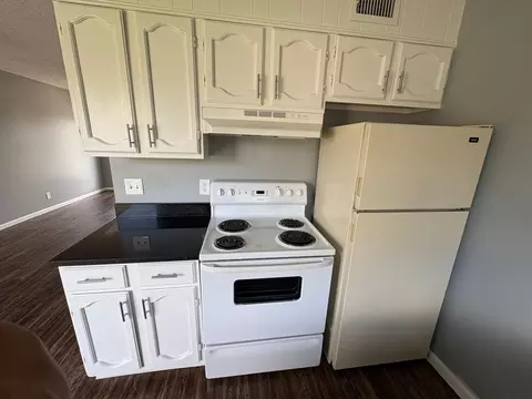 6720 6732 W Par Ln, Wichita, KS 67212