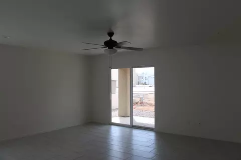 526 S Clubhouse Ln, Sierra Vista, AZ 85635