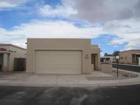 526 S Clubhouse Ln, Sierra Vista, AZ 85635
