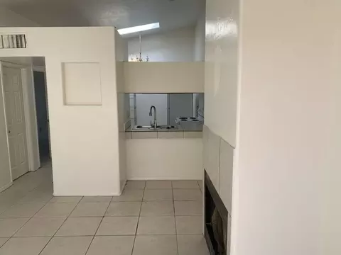 379 E Thoroughbred St, Tucson, AZ 85706