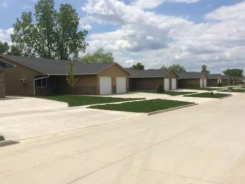502 Wildflower Dr, Osceola, IA 50213