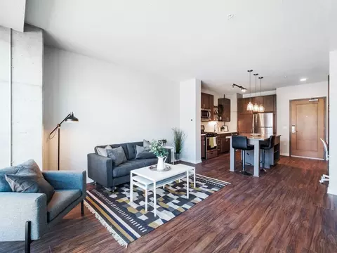 811 Washington Ave S, Minneapolis, MN 55415
