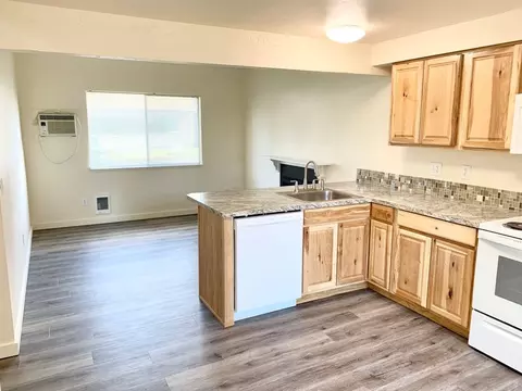 1539 15th Ave SE, Albany, OR 97322