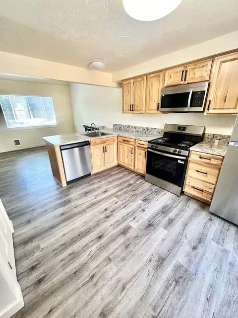 1539 15th Ave SE, Albany, OR 97322