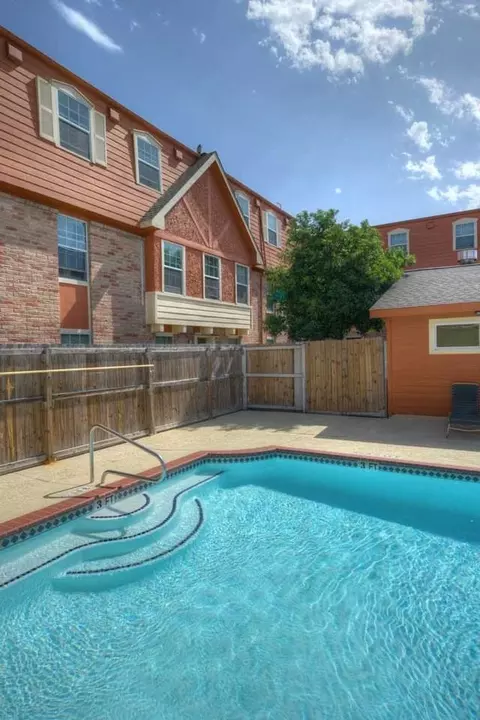 2216 Harris Ave, Pasadena, TX 77506 photo 2