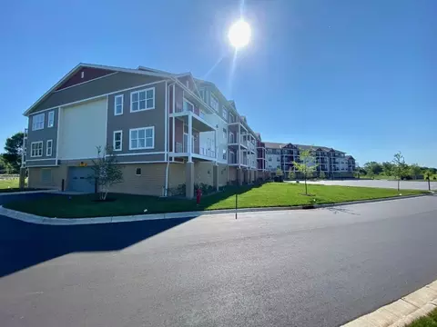 950 31st St W, Hastings, MN 55033