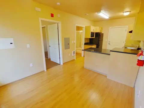 362 E 12th Ave, Eugene, OR 97401 photo 5