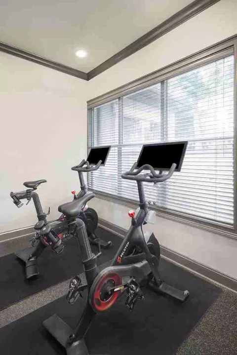 841 Handsworth Ln, Raleigh, NC 27607 photo 27