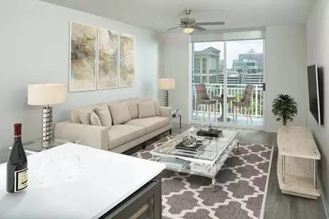501 SE 2nd St, Fort Lauderdale, FL 33301 photo 5