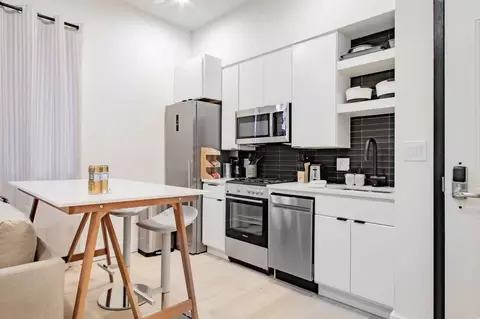 1425 P St NW, Washington, DC 20005 photo 6