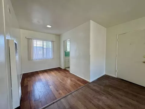 516 E Lomita Ave, Glendale, CA 91205