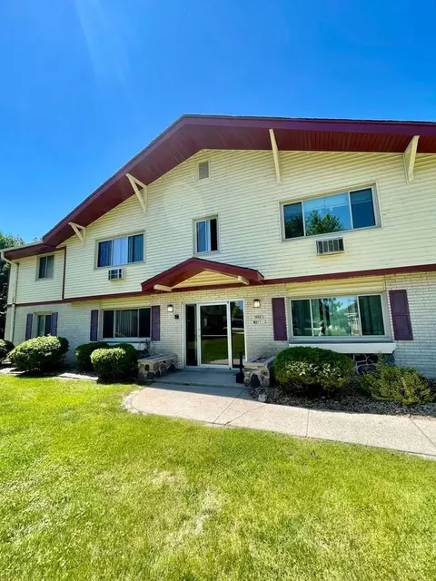 n113w15511 Francese Dr, Germantown, WI 53022 photo 9