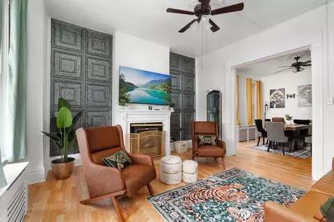 2721 W Congress Pkwy, Chicago, IL 60612