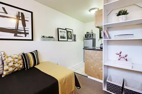 1305 E Mercer St, Seattle, WA 98102
