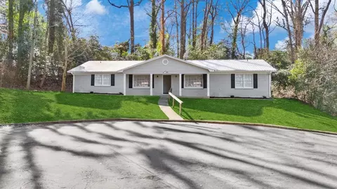 715 Dogwood Ln, Tuscaloosa, AL 35405