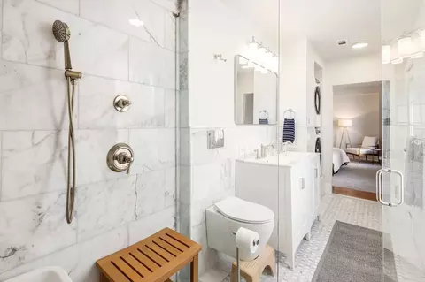 1326 Broadway St, Cincinnati, OH 45202 photo 9