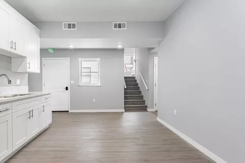 1166 W 29th St, Los Angeles, CA 90007