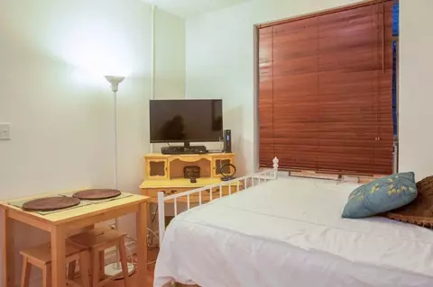 10 Emerson Pl, Boston, MA 02114