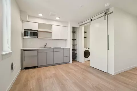 1446 NW 53rd St, Seattle, WA 98107