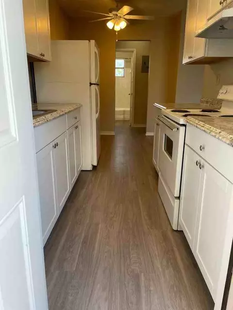 1421 SE 3rd Ct, Deerfield Beach, FL 33441