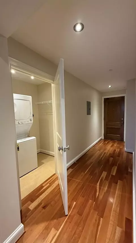 222 N Charles St, Baltimore, MD 21201 photo 28