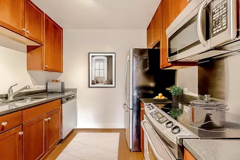 222 N Charles St, Baltimore, MD 21201 photo 11