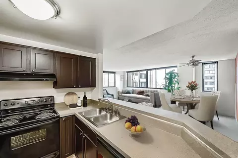 222 N Charles St, Baltimore, MD 21201 photo 22