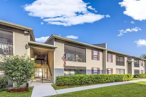 7131 Pinnacle Dr, Fort Myers, FL 33907