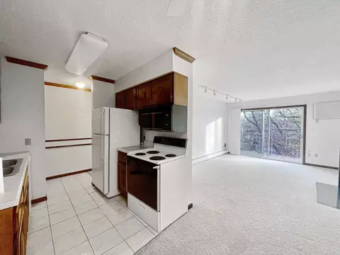 3000 W River Pkwy, Minneapolis, MN 55406